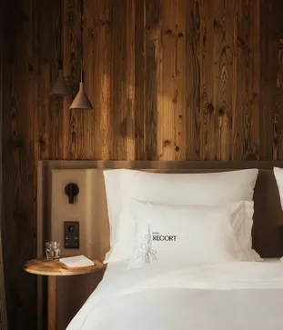 Alex Moling Hotel Recort 211